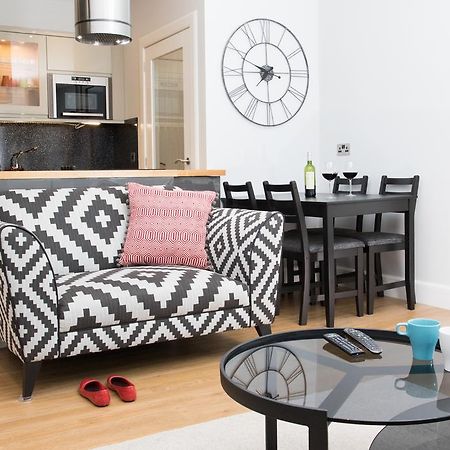 Glenmoriston Town House Apartments Инвернесс Экстерьер фото